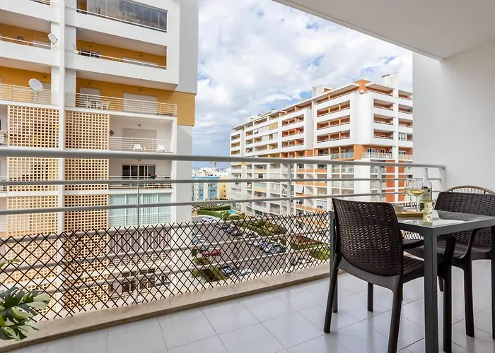 Apartament Luxury 5 Min With Balcony, Pool, Wifi, Ac, Smarttv *