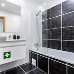 Luxury 5 Min With Balcony, Pool, Wifi, Ac, Smarttv Διαμέρισμα *