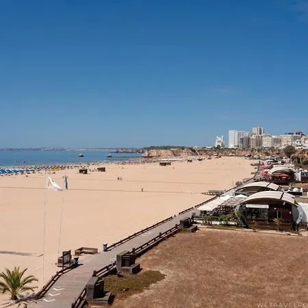 Luxury 5 Min With Balcony, Pool, Wifi, Ac, Smarttv *