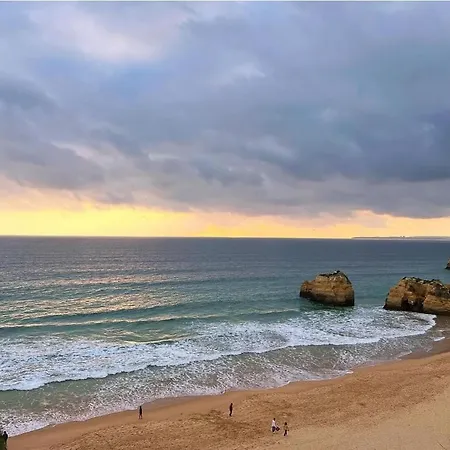 Appartamento Luxury 5 Min With Balcony, Pool, Wifi, Ac, Smarttv Portimão