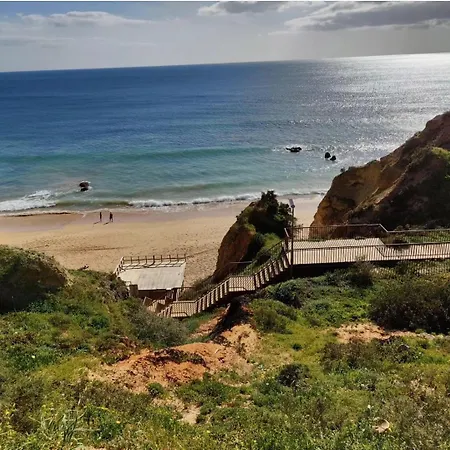 Luxury 5 Min With Balcony, Pool, Wifi, Ac, Smarttv Apartment Portimao