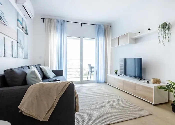 Lejlighed Luxury 5 Min With Balcony, Pool, Wifi, Ac, Smarttv