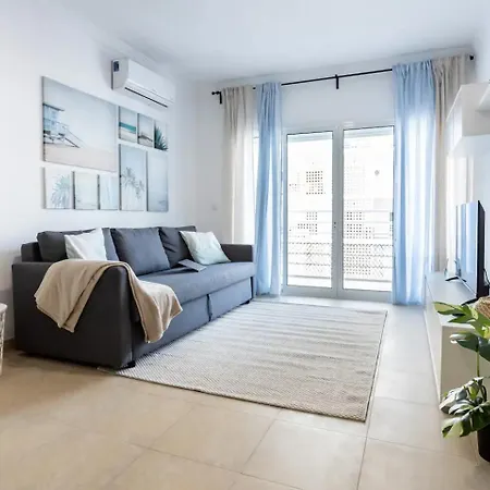 Luxury 5 Min With Balcony, Pool, Wifi, Ac, Smarttv بورتيماو